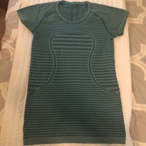 Lululemon shirt